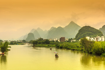 把公司群聊改成文言文测试（公司进群改备注的公告内容）