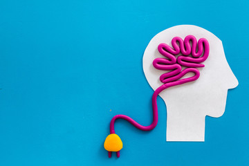 语音助手吵架（语音助手吵架怎么回事）