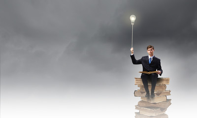 9月25号发射洲际导弹是什么型号 洲际弹道导弹发射成功