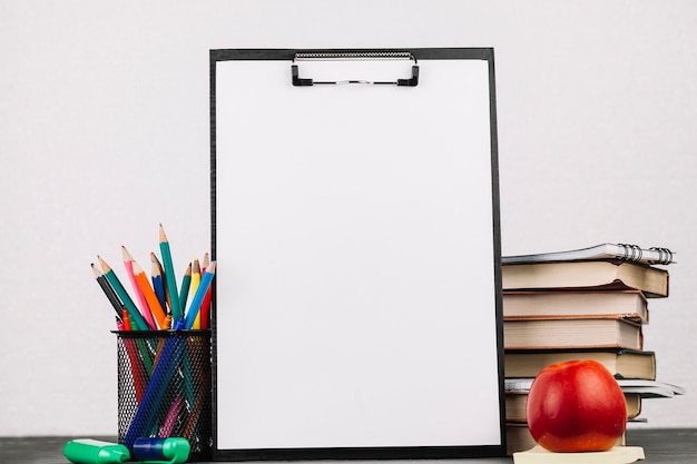 表情符号的跨文化误解（表情符号的意义和起源）