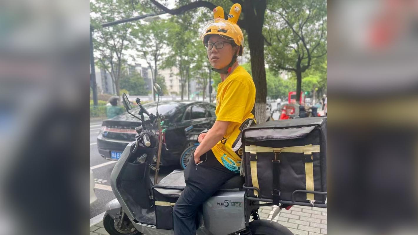 外卖小哥助人回家(外卖小哥送餐途中热心救人)