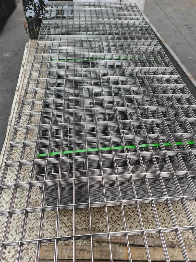 不锈钢斜纹网厂家（斜纹不锈钢丝网厂家）